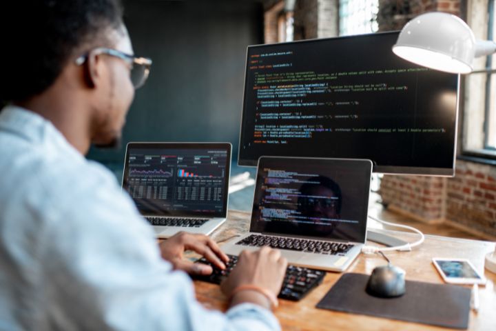 Programación de plataformas WEB y APP_MMMY